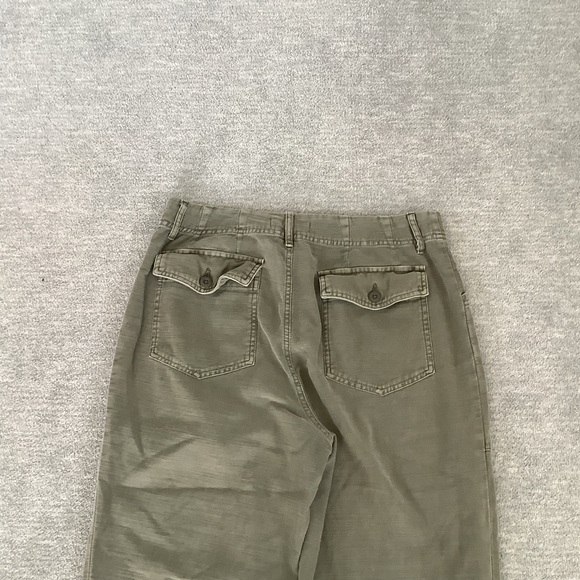 Lucky Brand Army Green Cropped Pants Sz. 8 - Picture 6 of 6
